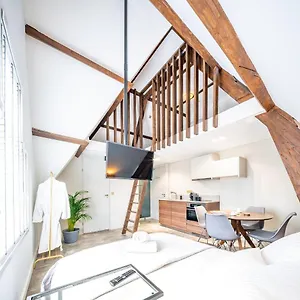 New Family Penthouse 7min From Rotterdam Station Floor App4 Bed & Breakfast